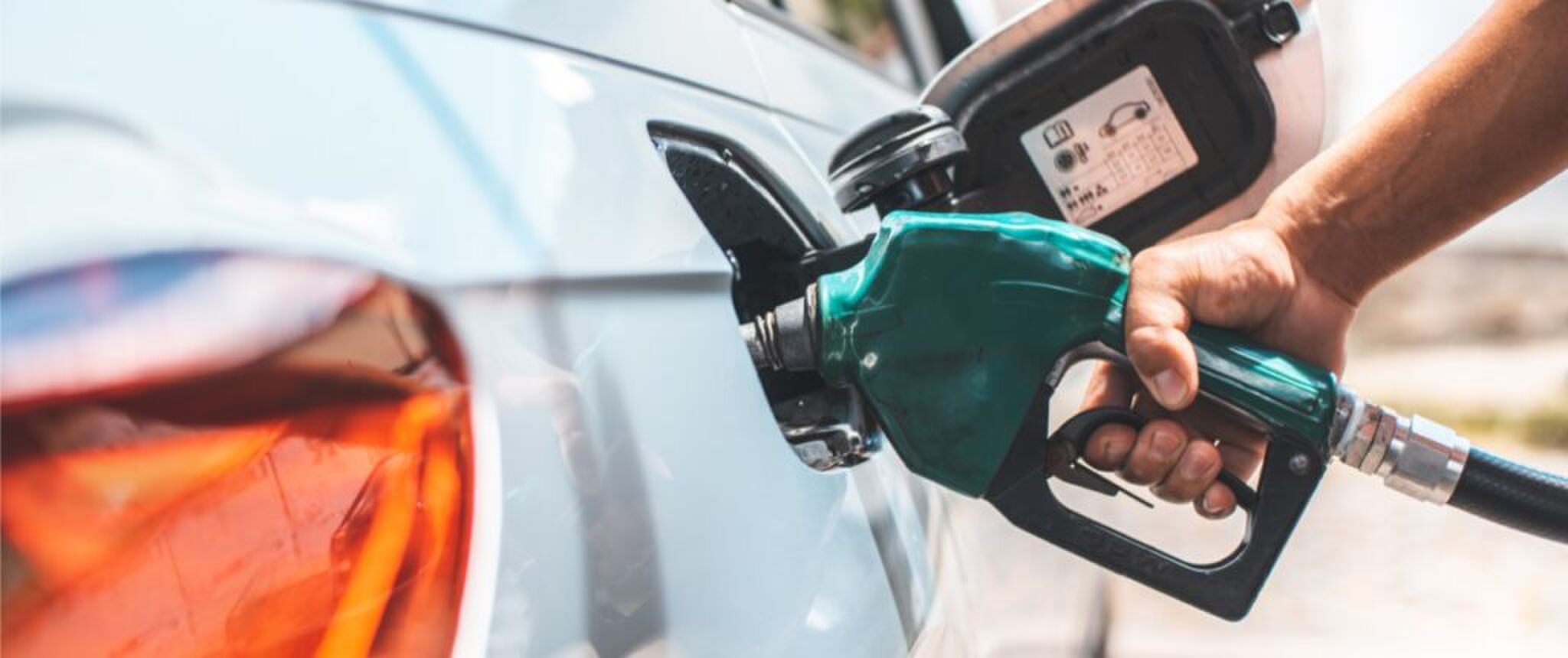 Huidige afbeelding: Torenhoge benzineprijzen: actie is nu nodig