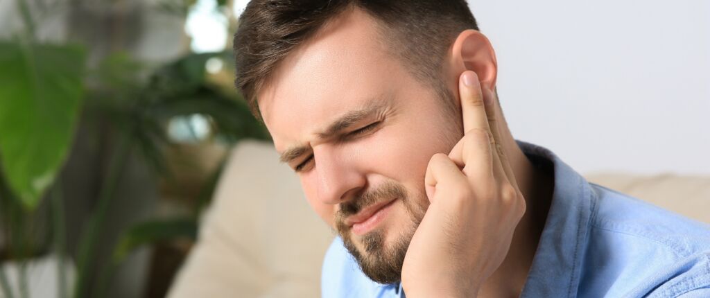 Huidige afbeelding: Tinnitus-last-van-oorsuizen