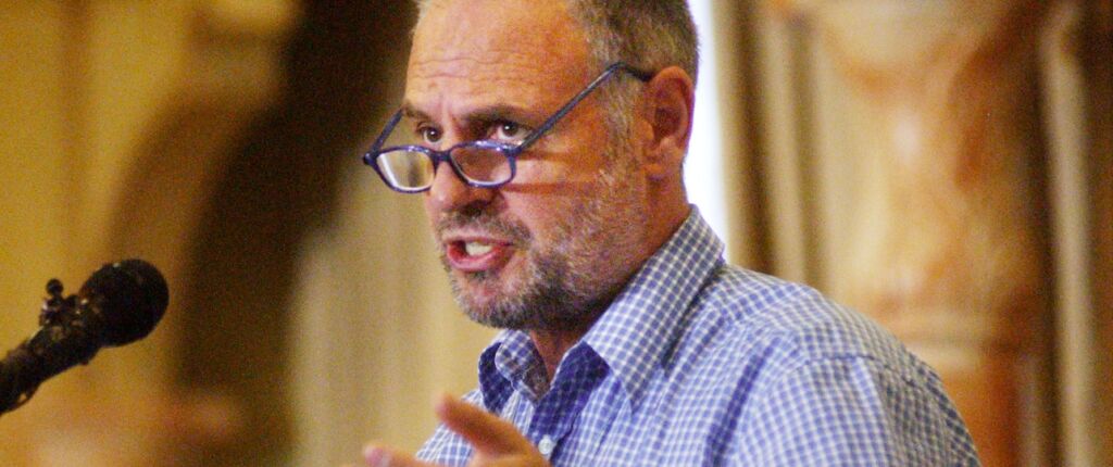 Huidige afbeelding: Dokter Dood Zelfmoordkist Sacro Pod