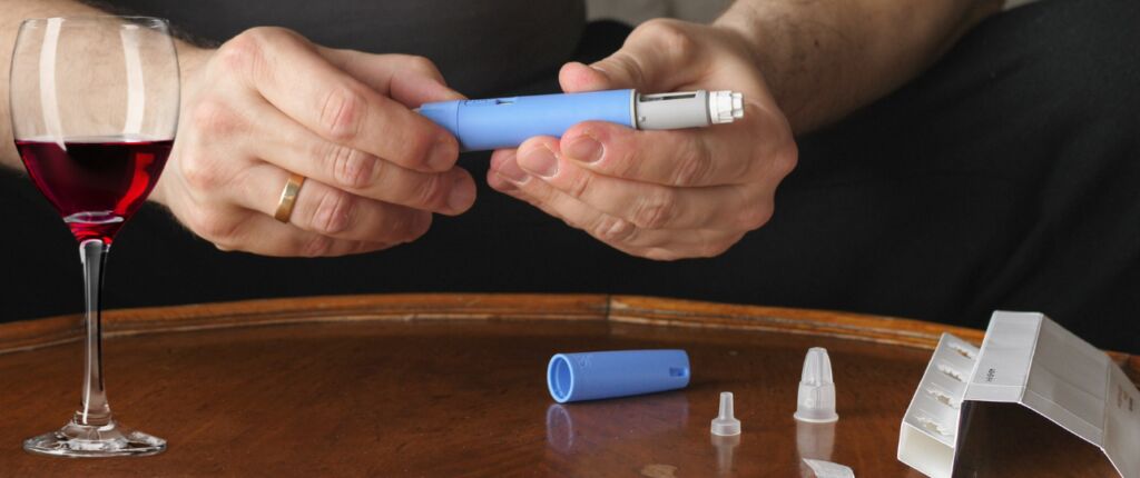 Huidige afbeelding: Ozempic neveneffect alcoholgebruik verminderen