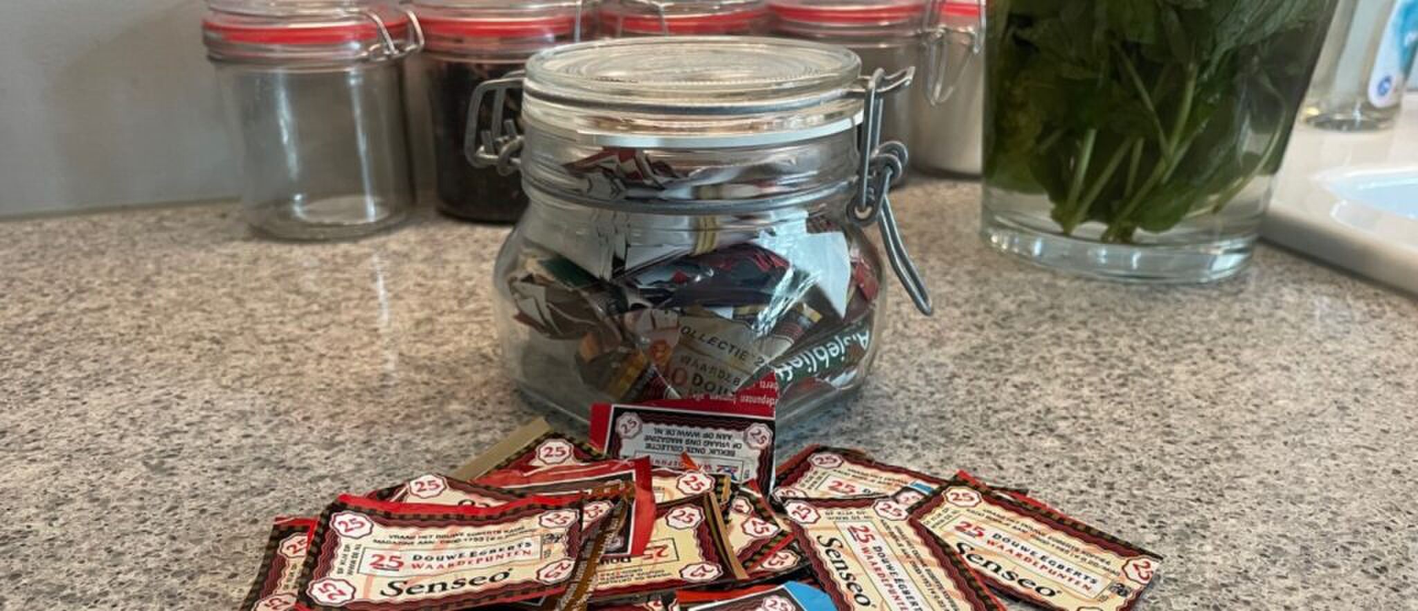 Huidige afbeelding: Douwe Egberts, DE punten verzamelen nu nog waard?