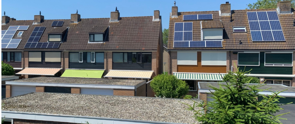 Huidige afbeelding: Zonnescherm schoonmaken onderhouden