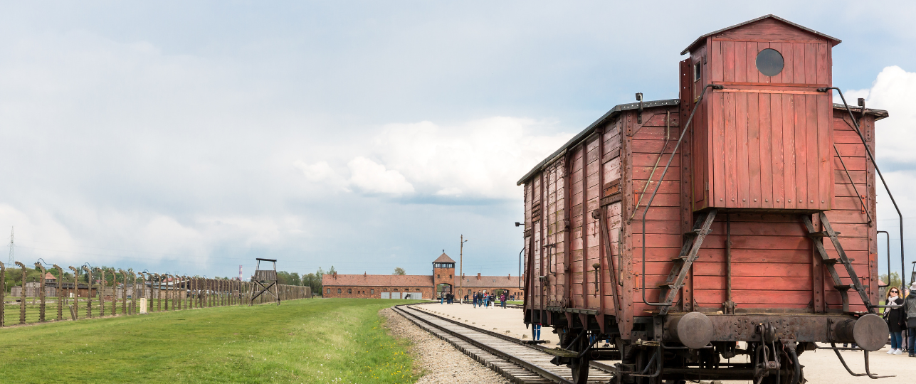 Koning Willem-Alexander en koningin Máxima herdenken bevrijding Auschwitz-Birkenau
