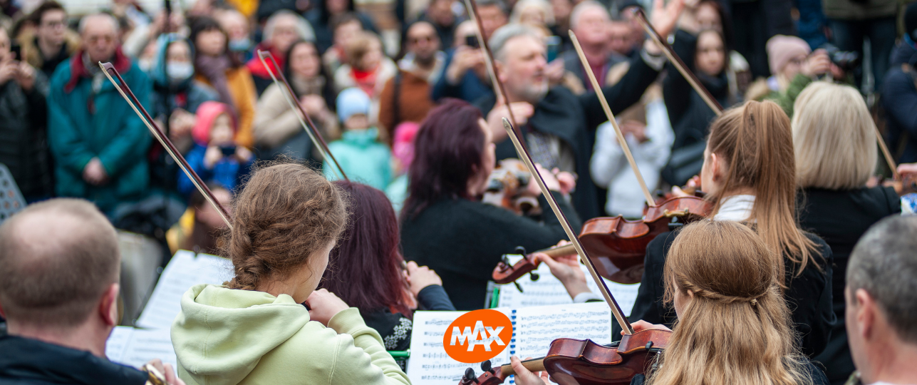 Talentenjacht voor muzikale 50-plussers: Het MAX-Orkest zoekt jou!
