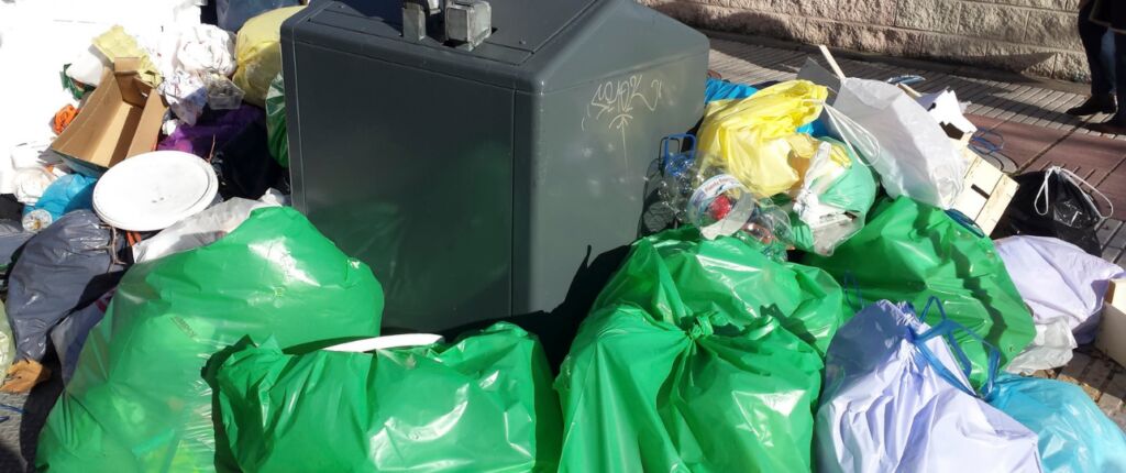 Huidige afbeelding: Afval dumpen