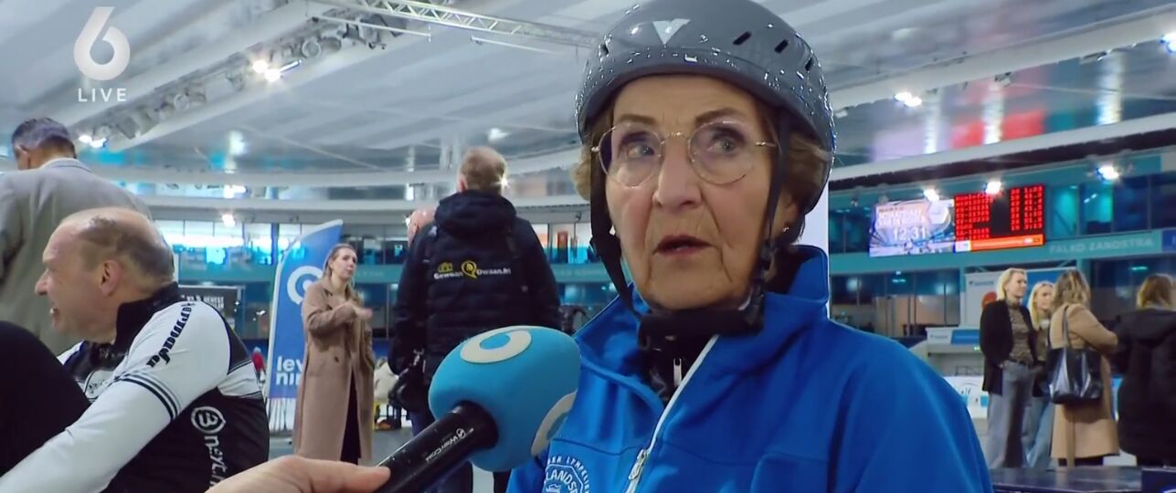 Prinses Margriet vlak voordat ze haar arm brak.