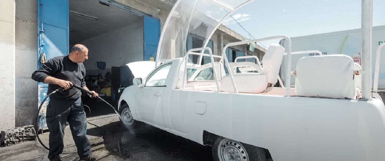 Pausmobiel tweede leven als kinderkliniek in Gaza