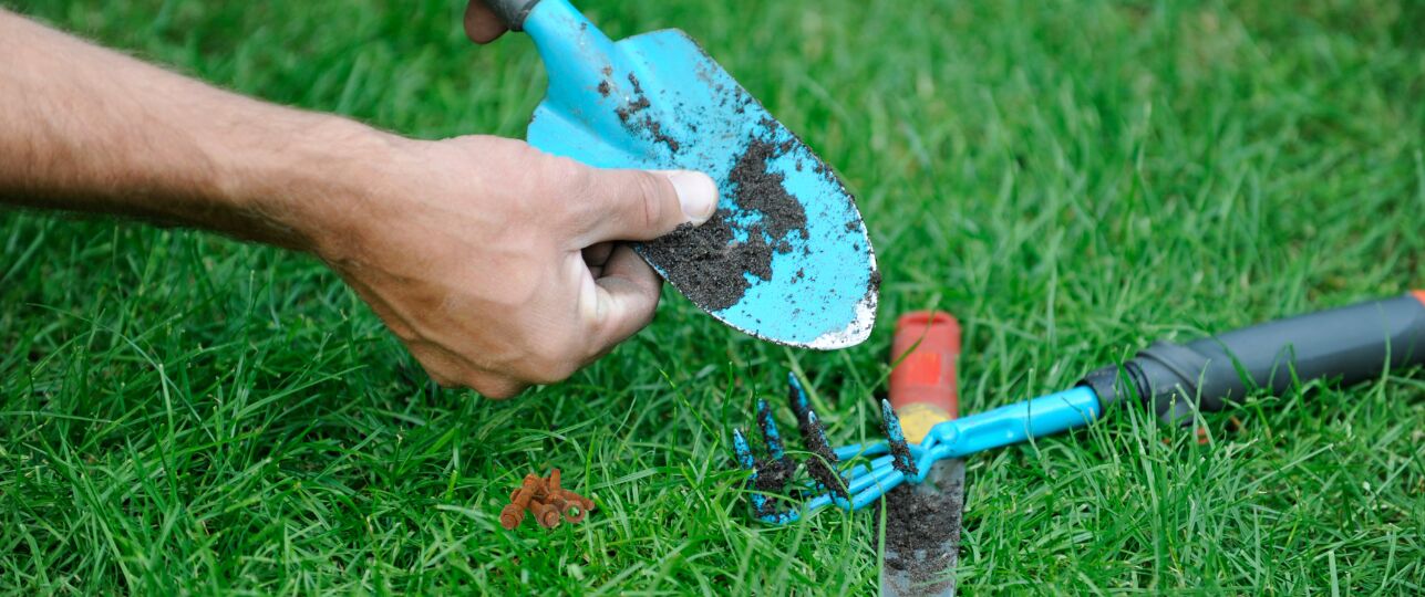 Hoe reinig en onderhoud je tuingereedschap