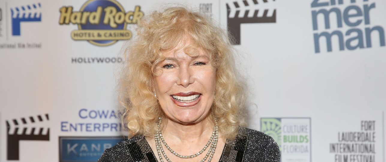 Loretta Hot Lips MASH