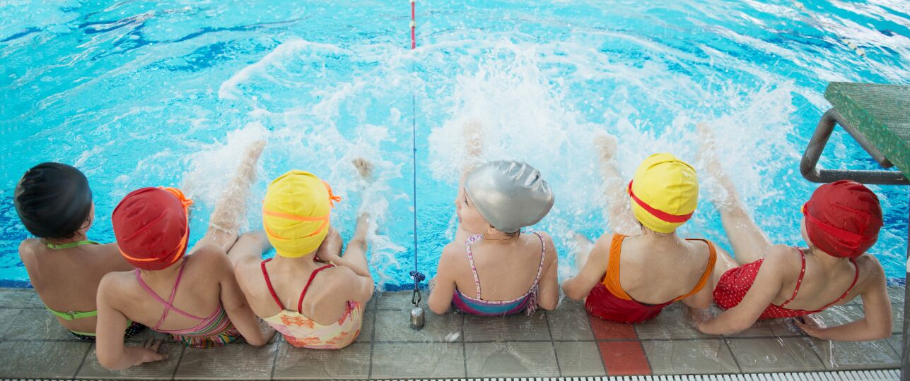 Zedenzaak zwembadstagiair