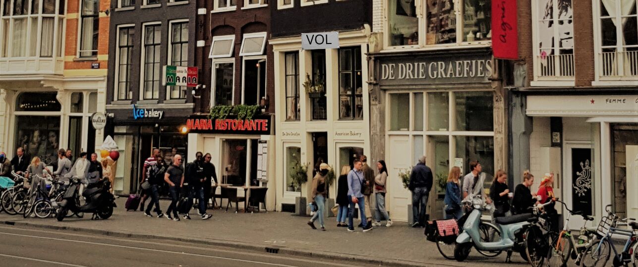 Toeristenstorm overspoelt Nederland