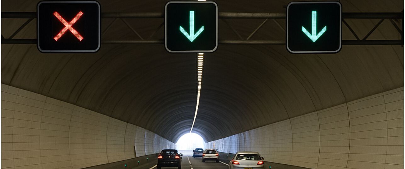 rood-kruis-rijstrook-afsluiting