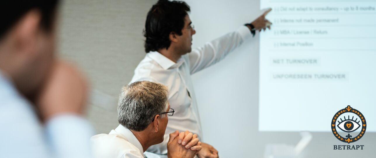 BETRAPT: Lars (28) deelt verkeerd scherm tijdens presentatie