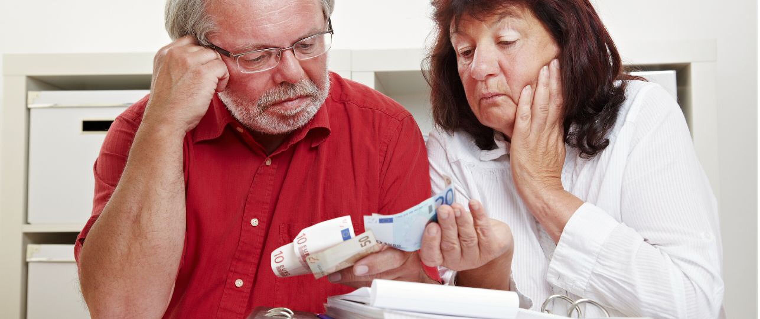 Schulden voorkomen achteraf betalen door senioren