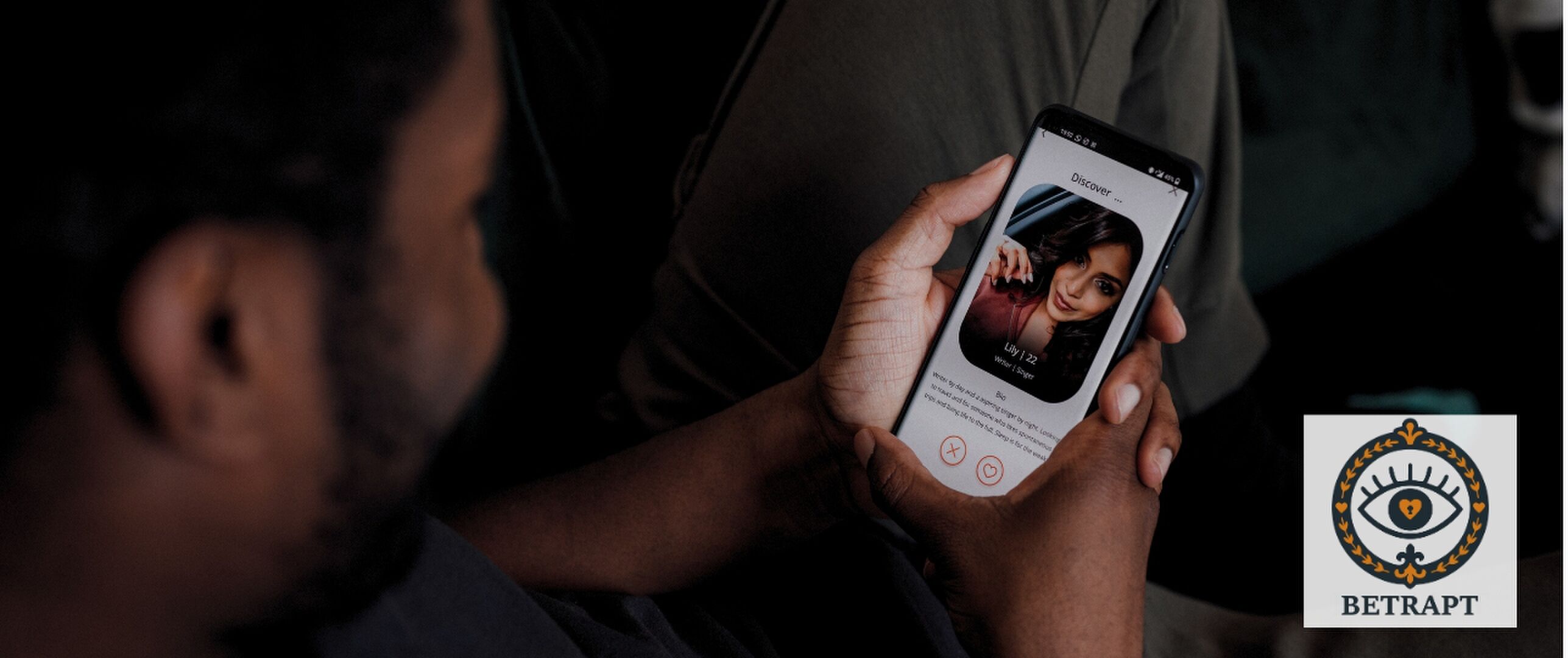 BETRAPT: Mark (32) swipet stiekem op Tinder