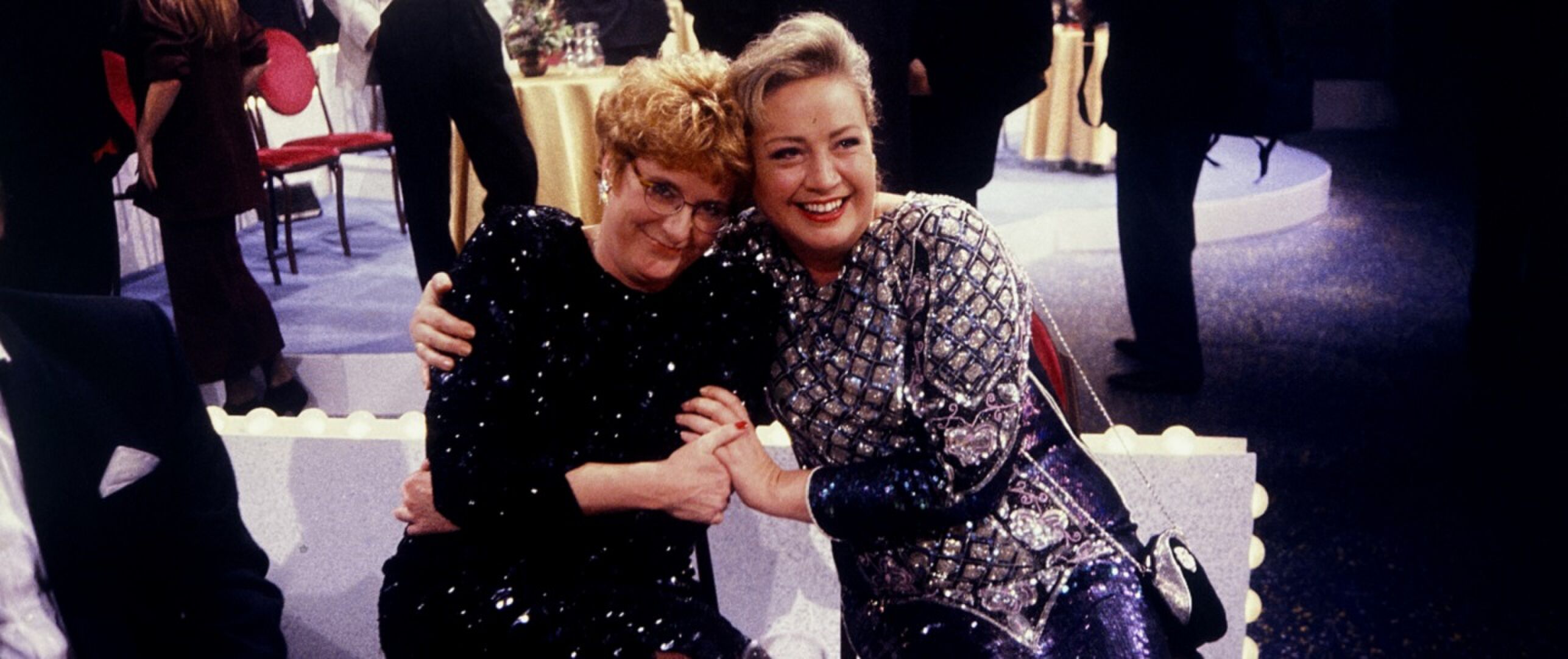 Oud-presentatrice Viola Holt (76) plots overleden