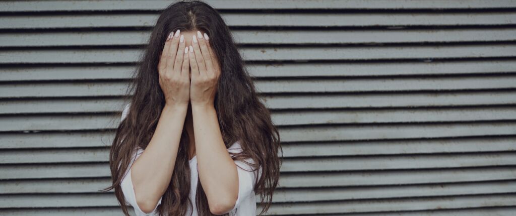 Huidige afbeelding: bang op straat