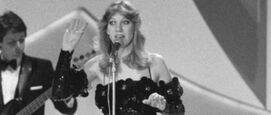 Maggie MacNeal