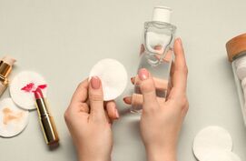 foundation vlekken verwijderen