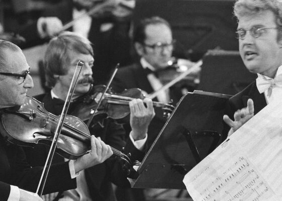 Liedjes gevonden van André van Duin en vele anderen