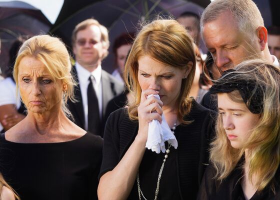 Uitvaartkosten stijgen naar ruim 10.000: verzekering vaak niet toereikend