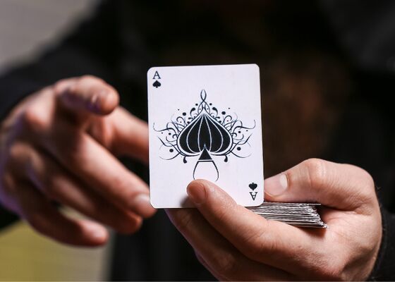 Victor Mids wil Koning Willem-Alexander in Mindf*uck