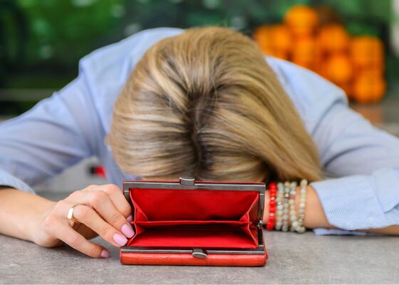 Samenwerking Belastingdienst en NSR versterkt strijd tegen geldproblemen.