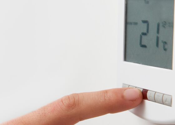 verwarming op zomerstand