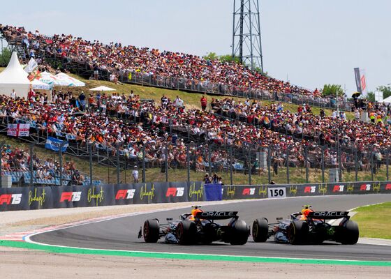 Kan Leclerc zijn pole verdedigen en wat kan Verstappen vanaf P8 in Hongarije