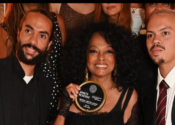 Diana Ross verrast met uniek muziekproject met zoon Evan Ross