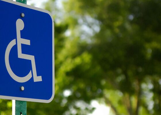 Doolhof aan regels maakt parkeren met gehandicaptenkaart steeds lastiger