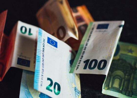 Overlijden partner geld