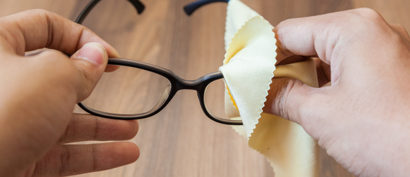 Bril schoonmaken: dit is de beste manier