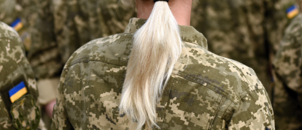 Vrouwen en het leger hebben nog niet echt een lekkere klik: Defensie te mannelijk?